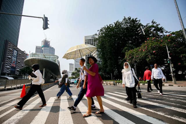 BMKG Ungkap Penyebab Siang Panas Terik, Sore Hujan Lebat BMKG Ungkap Penyebab Siang Panas Terik, Sore Hujan Lebat