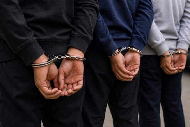 3 WNI Ditangkap Aparat Saudi di Makkah, Diduga Terlibat Penipuan Layanan Haji 3 WNI Ditangkap Aparat Saudi di Makkah, Diduga Terlibat Penipuan Layanan Haji