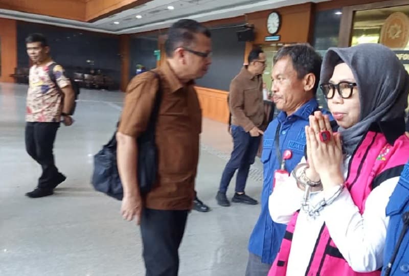 Mantan Direktur SD Kemendikbudristek Sri Wahyuningsih Divonis 4 Tahun Penjara Kasus Korupsi Laptop Mantan Direktur SD Kemendikbudristek Sri Wahyuningsih Divonis 4 Tahun Penjara Kasus Korupsi Laptop