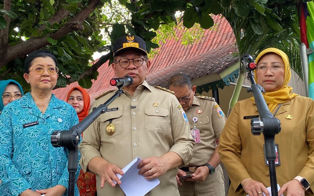 Pramono Ingin Kantor Kelurahan Bisa Tangani Aduan KDRT hingga Perselingkuhan Pramono Ingin Kantor Kelurahan Bisa Tangani Aduan KDRT hingga Perselingkuhan