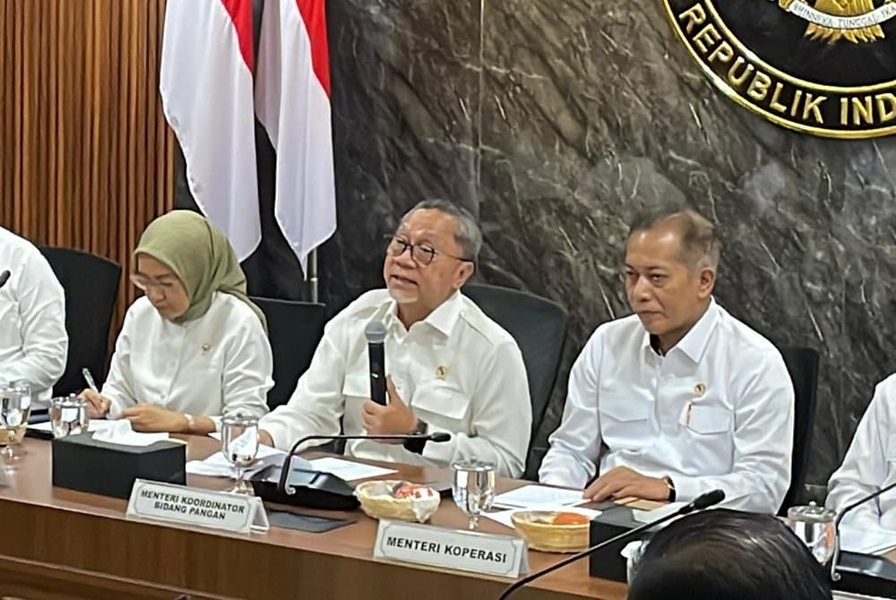 Manajer Kopdes Hanya Jadi Pegawai BUMN Selama 2 Tahun, Zulhas: Setelahnya Petugas Koperasi Manajer Kopdes Hanya Jadi Pegawai BUMN Selama 2 Tahun, Zulhas: Setelahnya Petugas Koperasi