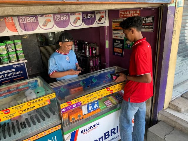 Dipercaya Warga Kampung, Agen BRILink Ini Jadi Nadi Transaksi Pasar Dipercaya Warga Kampung, Agen BRILink Ini Jadi Nadi Transaksi Pasar