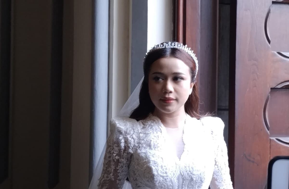 Brisia Jodie Resmi Menikah, Pakai Gaun Pengantin yang Terinspirasi dari Kate Middleton Brisia Jodie Resmi Menikah, Pakai Gaun Pengantin yang Terinspirasi dari Kate Middleton