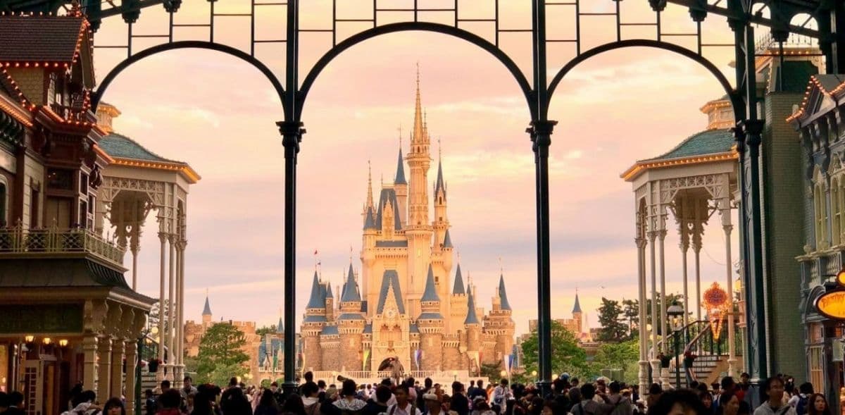 Thailand Ingin Ubah Wajah Pariwisata, Pilih Bangun Disneyland daripada Kasino Thailand Ingin Ubah Wajah Pariwisata, Pilih Bangun Disneyland daripada Kasino