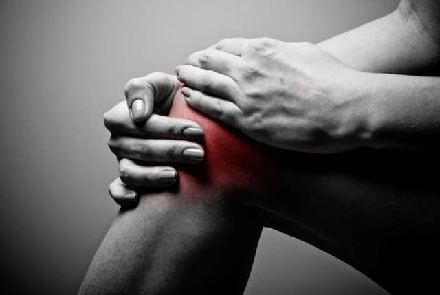 Apa Itu Robotic TKR? Proses Penggantian Sendi Lutut dengan Bantuan Robot Apa Itu Robotic TKR? Proses Penggantian Sendi Lutut dengan Bantuan Robot