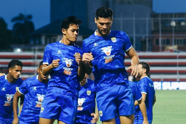 Klik di Sini! Ini Link Live Streaming Malut United vs Persib Bandung di Super League 2025-2026 Klik di Sini! Ini Link Live Streaming Malut United vs Persib Bandung di Super League 2025-2026