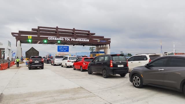Jelang Libur Nataru, Volume Lalin di 5 Ruas Tol Nusantara Naik Jelang Libur Nataru, Volume Lalin di 5 Ruas Tol Nusantara Naik