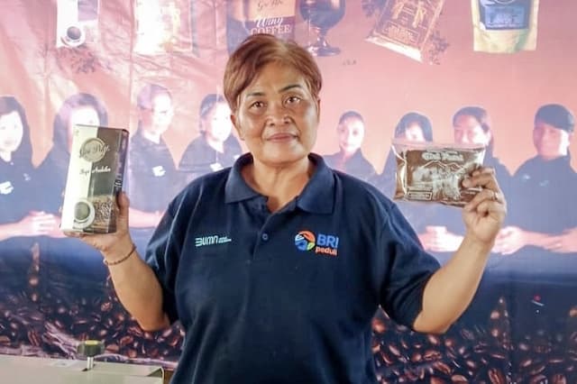BRI Peduli Perkuat Peran Ibu Penggerak Usaha Perempuan melalui Program AURA di Bali BRI Peduli Perkuat Peran Ibu Penggerak Usaha Perempuan melalui Program AURA di Bali