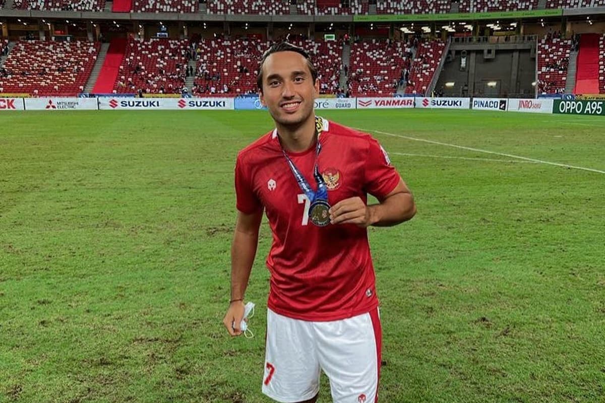 Menggila di Persik Kediri, Ezra Walian Layak Dipanggil John Herdman ke Timnas Indonesia? Menggila di Persik Kediri, Ezra Walian Layak Dipanggil John Herdman ke Timnas Indonesia?