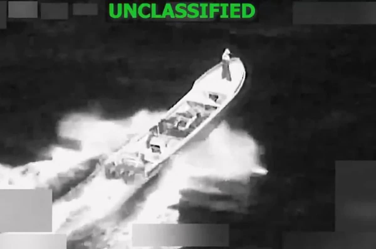 Serangan Militer AS terhadap Kapal Diduga Narkoba Tewaskan 126 Orang Serangan Militer AS terhadap Kapal Diduga Narkoba Tewaskan 126 Orang