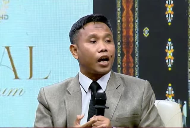 Khozinudin: Jika Tersinggung Komedi Pandji, Berarti Ada yang Harus Diperbaiki Khozinudin: Jika Tersinggung Komedi Pandji, Berarti Ada yang Harus Diperbaiki