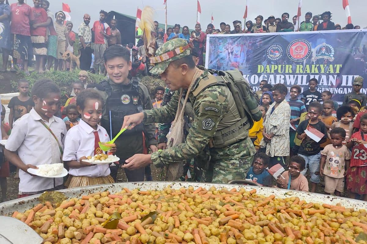 TNI Dorong Gizi Seimbang Masyarakat Papua lewat Program Dapur Rakyat TNI Dorong Gizi Seimbang Masyarakat Papua lewat Program Dapur Rakyat