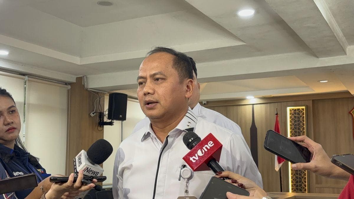 DPO Kasus Minyak Mentah, Riza Chalid Terendus di Kawasan ASEAN DPO Kasus Minyak Mentah, Riza Chalid Terendus di Kawasan ASEAN