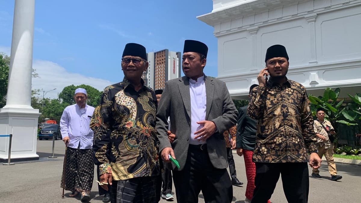 Pimpinan Ormas Islam Tiba di Istana untuk Bertemu Prabowo, Bahas Dewan Perdamaian Pimpinan Ormas Islam Tiba di Istana untuk Bertemu Prabowo, Bahas Dewan Perdamaian