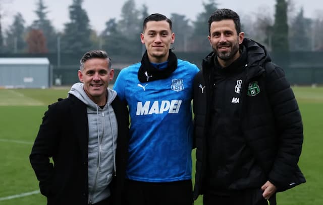 Sassuolo Pamer Momen Pelatih Timnas Indonesia John Herdman Kunjungi Jay Idzes, Disambut Fabio Grosso! Sassuolo Pamer Momen Pelatih Timnas Indonesia John Herdman Kunjungi Jay Idzes, Disambut Fabio Grosso!