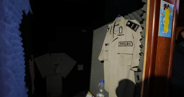 Militer Thailand Bongkar "Kantor Polisi Palsu" di Sarang Penipuan Kamboja Militer Thailand Bongkar "Kantor Polisi Palsu" di Sarang Penipuan Kamboja