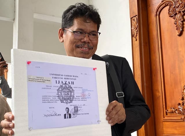 Ijazah Jokowi Tanpa Sensor Akan Diunggah, Bonatua: Silakan Publik Meneliti Ijazah Jokowi Tanpa Sensor Akan Diunggah, Bonatua: Silakan Publik Meneliti