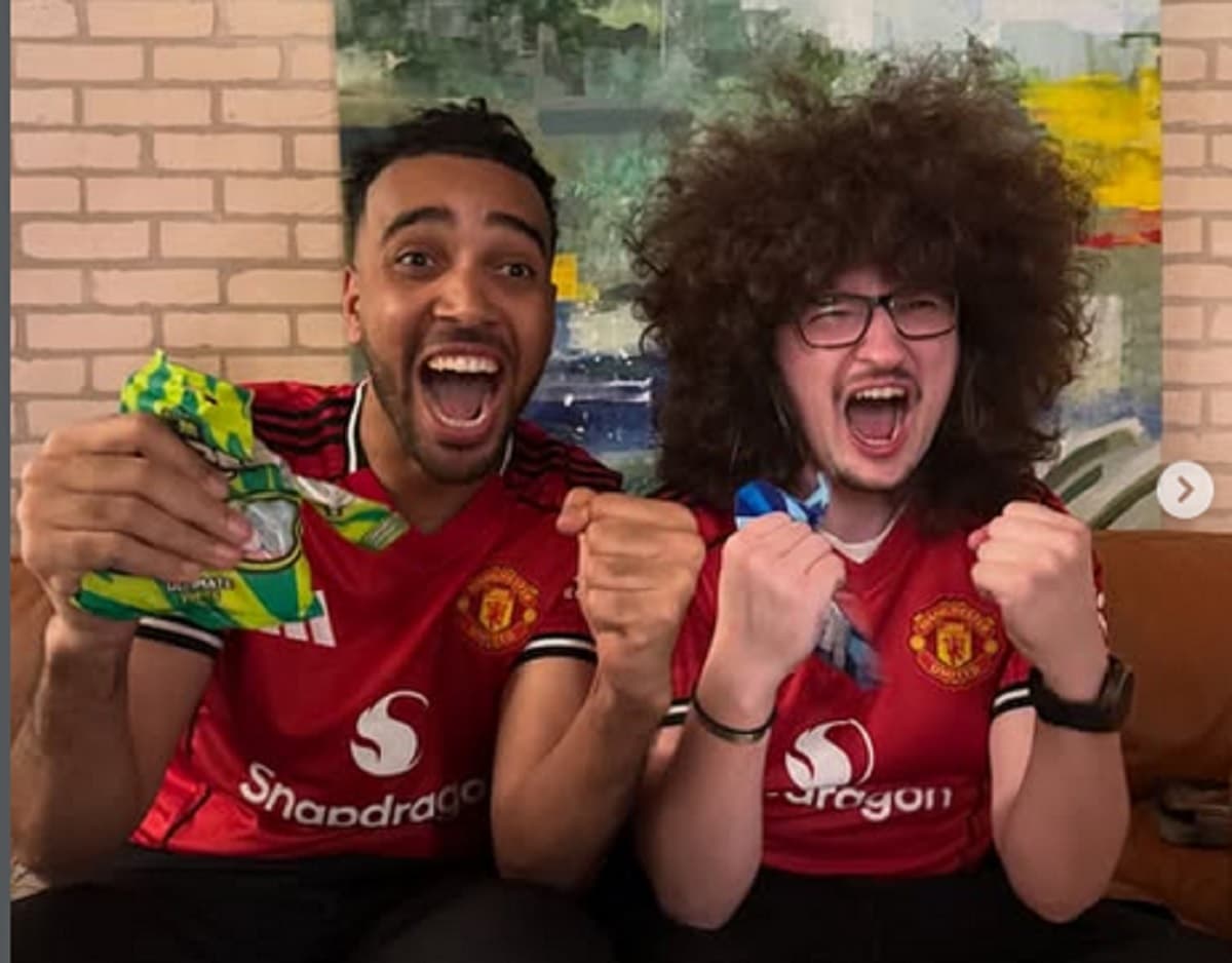 Wayne Rooney Kesal Lihat Fans Manchester United Frank Ilett yang Tak Kunjung Potong Rambut: Bikin Pusing! Wayne Rooney Kesal Lihat Fans Manchester United Frank Ilett yang Tak Kunjung Potong Rambut: Bikin Pusing!