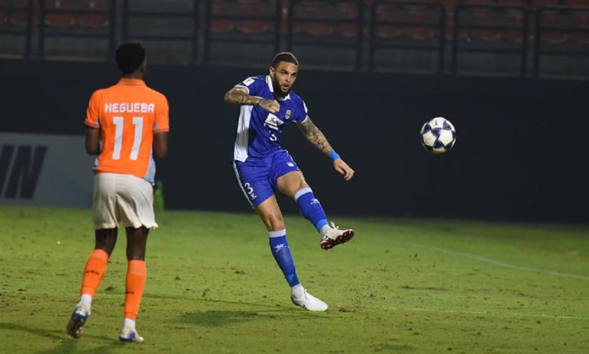 Respons Bojan Hodak soal Debut Layvin Kurzawa dan Sergio Castel Bersama Persib Bandung Respons Bojan Hodak soal Debut Layvin Kurzawa dan Sergio Castel Bersama Persib Bandung