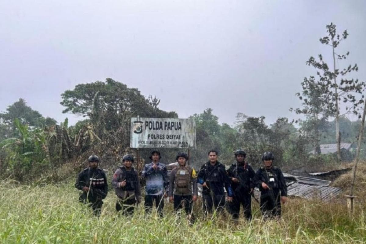 Breaking News! 18 Rumah hingga Kantor Polisi di Deiyai, Papua Tengah Dibakar Massa Breaking News! 18 Rumah hingga Kantor Polisi di Deiyai, Papua Tengah Dibakar Massa