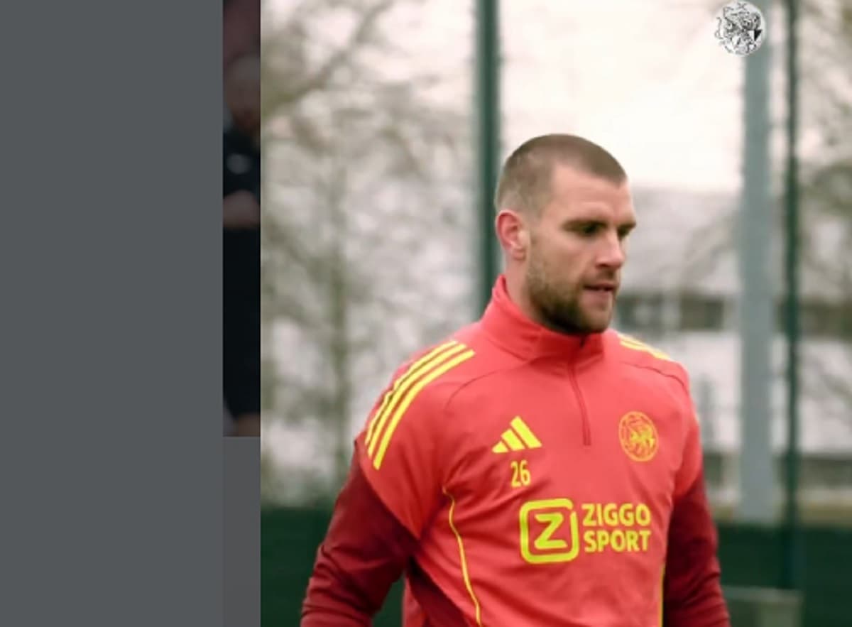 Ajax Amsterdam Pamer Sesi Latihan Perdana Kiper Timnas Indonesia Maarten Paes Jelang Lawan Fortuna Sittard Ajax Amsterdam Pamer Sesi Latihan Perdana Kiper Timnas Indonesia Maarten Paes Jelang Lawan Fortuna Sittard