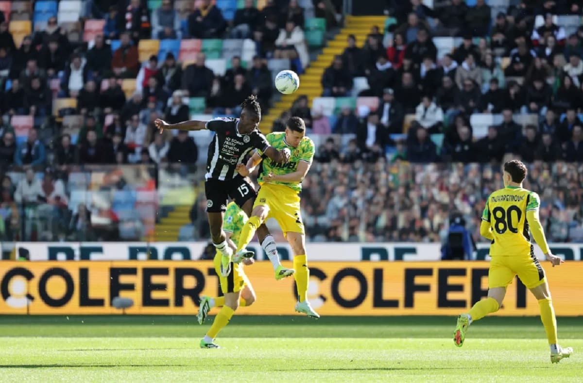 Aksi Berkelas! Jay Idzes Kantongi 2 Striker saat Sassuolo Sikat Udinese 2-1 Aksi Berkelas! Jay Idzes Kantongi 2 Striker saat Sassuolo Sikat Udinese 2-1