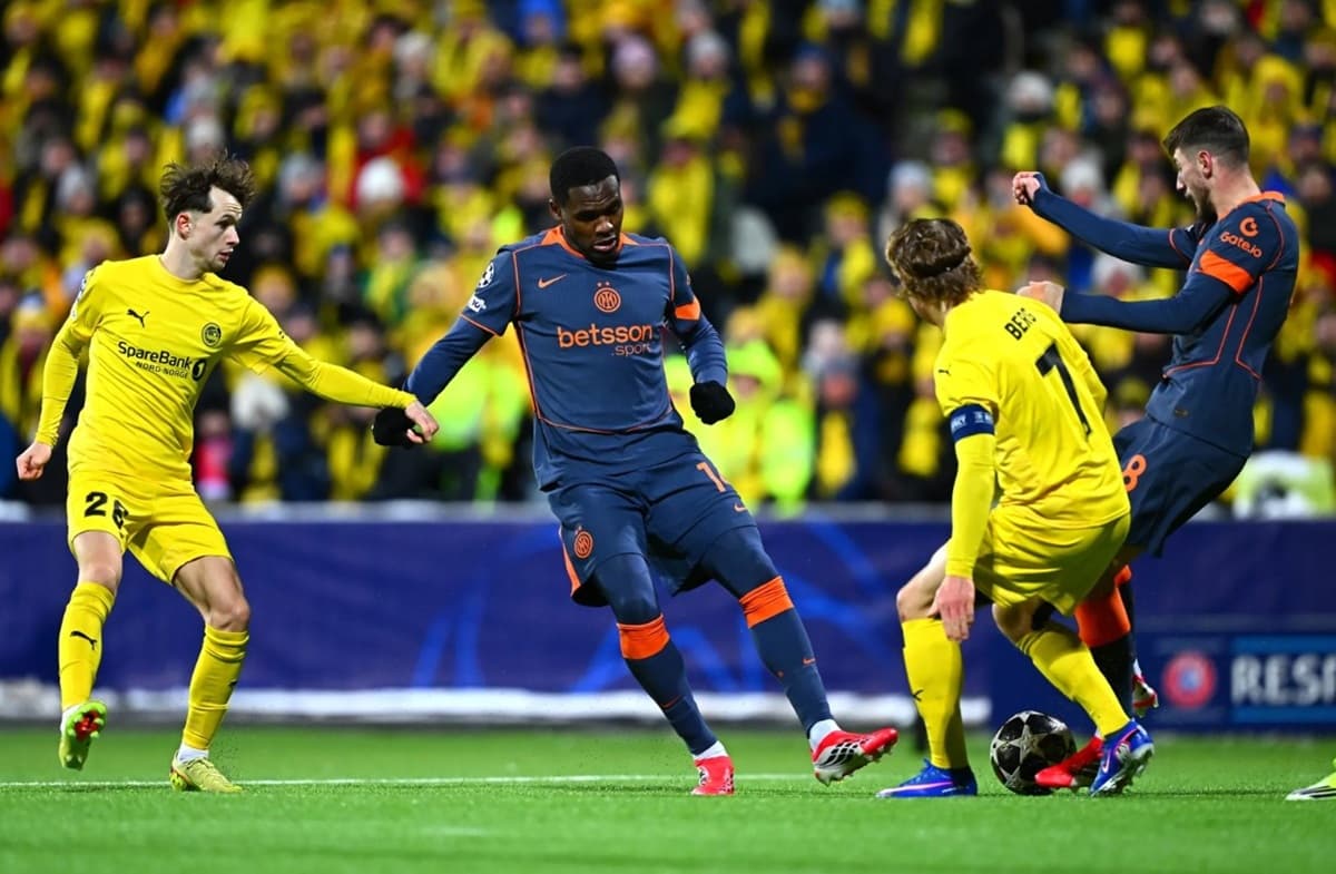 Inter Milan Dipermalukan Bodo/Glimt 1-3, Cristian Chivu Enggan Salahkan Lapangan Inter Milan Dipermalukan Bodo/Glimt 1-3, Cristian Chivu Enggan Salahkan Lapangan