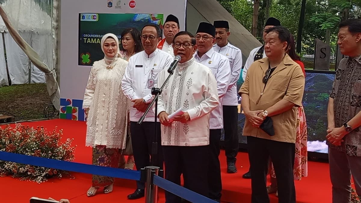 Pramono Bakal Tindak Tegas Lapangan Padel yang Ganggu Warga dan Tak Berizin Pramono Bakal Tindak Tegas Lapangan Padel yang Ganggu Warga dan Tak Berizin