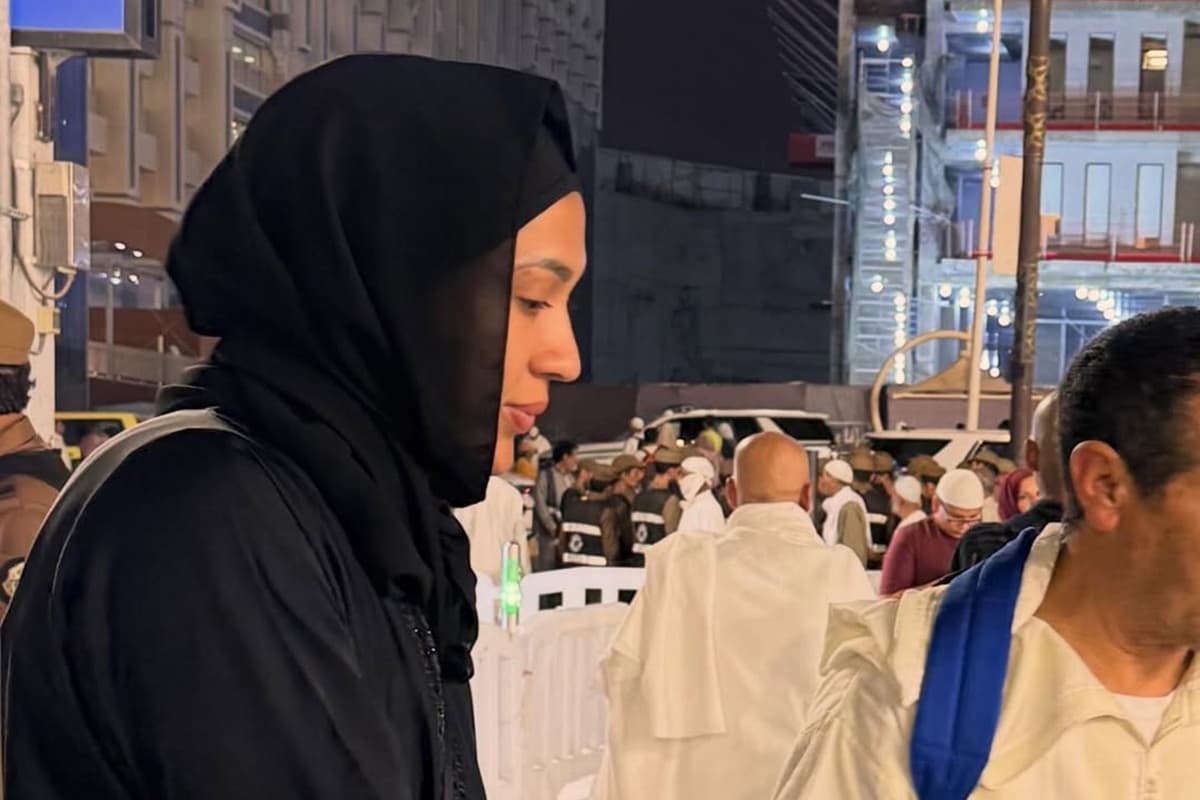 5 Pesepakbola Mualaf yang Ramaikan Puasa Ramadhan 2026, Nomor 1 Striker Timnas Indonesia! 5 Pesepakbola Mualaf yang Ramaikan Puasa Ramadhan 2026, Nomor 1 Striker Timnas Indonesia!