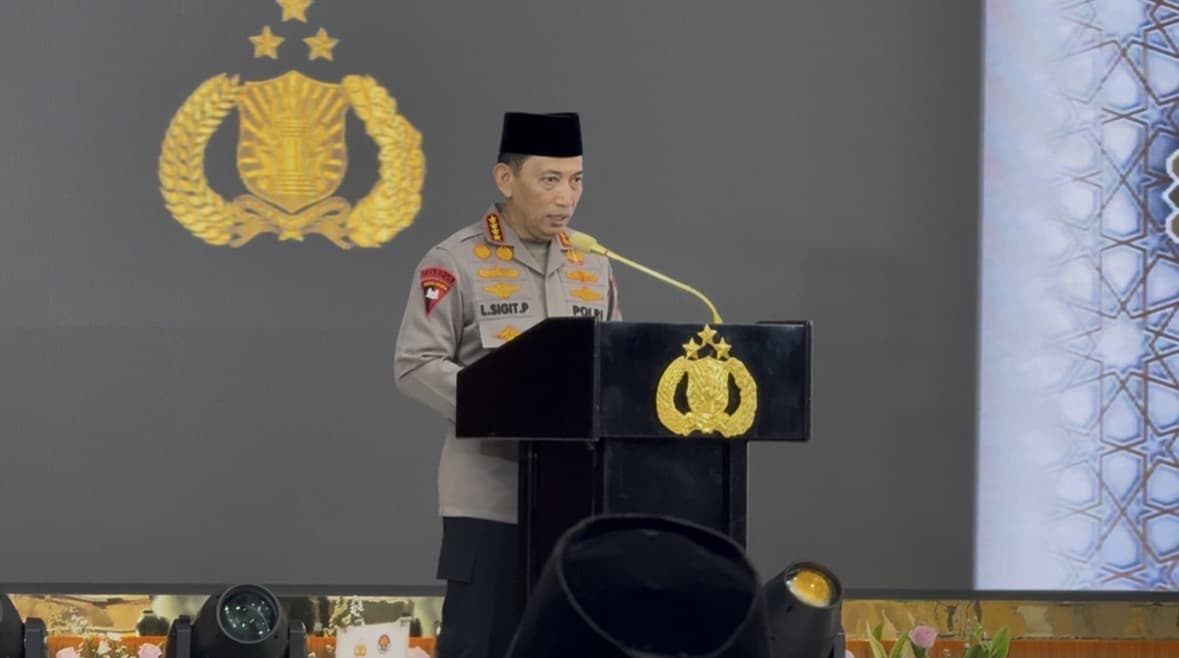 Kapolri Minta Maaf jika Ada Anggota Menyimpang: Kami Siap Terima Kritik dan Evaluasi Kapolri Minta Maaf jika Ada Anggota Menyimpang: Kami Siap Terima Kritik dan Evaluasi