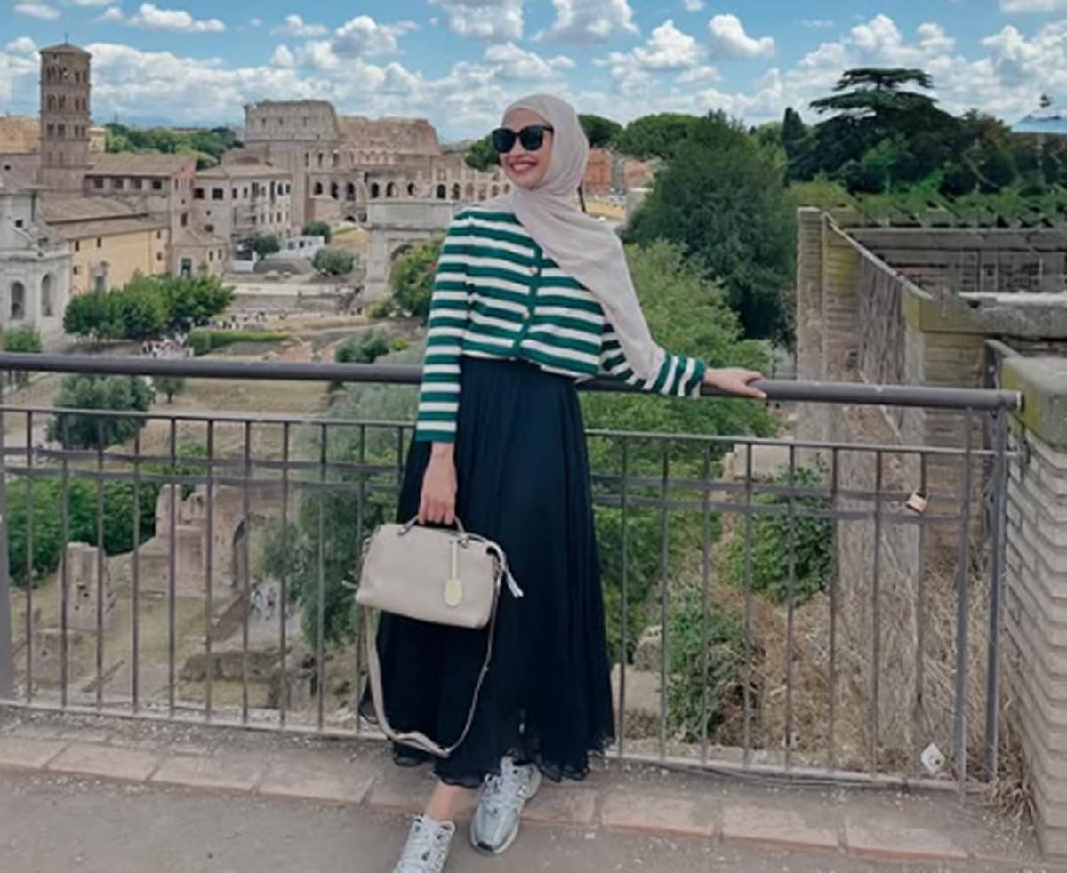 5 Mantan Pebulu Tangkis Indonesia yang Bikin Pangling Usai Putuskan Berhijab, Nomor 1 Bidadari Ganda Putri! 5 Mantan Pebulu Tangkis Indonesia yang Bikin Pangling Usai Putuskan Berhijab, Nomor 1 Bidadari Ganda Putri!