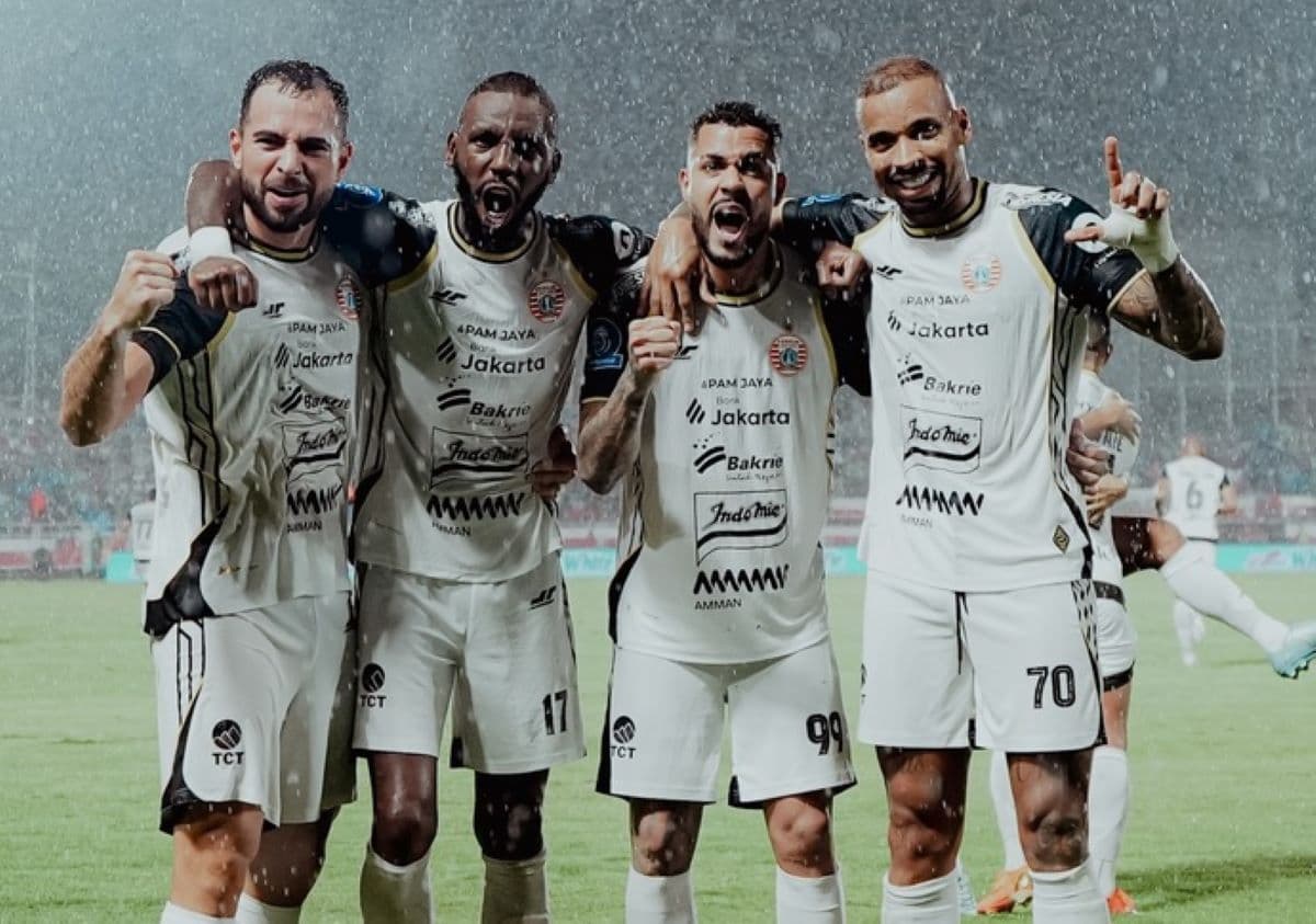 Curi Tiga Poin di Markas Malut United, Persija Jakarta Makin Pede Saling Persib Bandung Curi Tiga Poin di Markas Malut United, Persija Jakarta Makin Pede Saling Persib Bandung