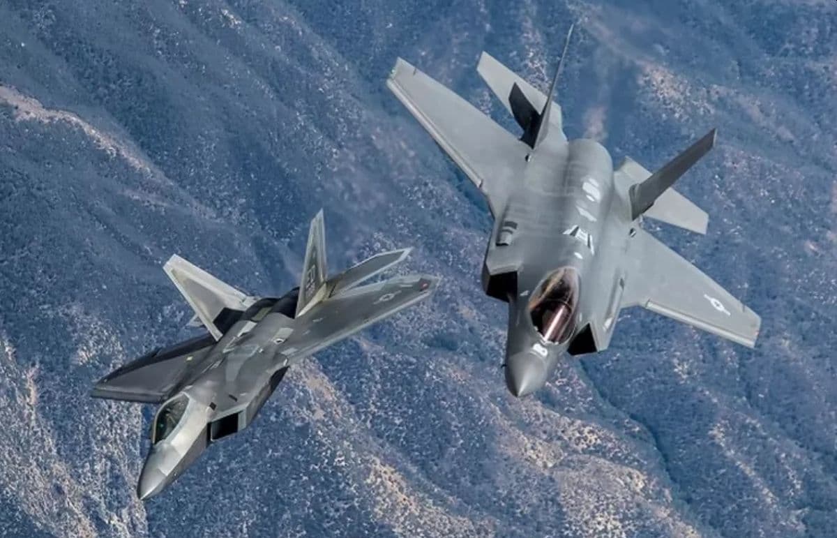 Perang Berkecamuk, Ini Perbandingan Kekuatan Militer AS vs Iran Perang Berkecamuk, Ini Perbandingan Kekuatan Militer AS vs Iran