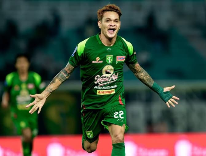 Tuah Bernardo Tavares di Persebaya Surabaya, Gali Freitas Kembali Temukan Ketajaman di Lini Depan Tuah Bernardo Tavares di Persebaya Surabaya, Gali Freitas Kembali Temukan Ketajaman di Lini Depan