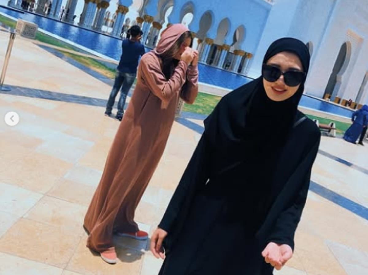 Kisah Sabina Altynbekova, Pevoli Muslim Supercantik yang Selalu Bahagia Tiap Kali Berada di Masjid Kisah Sabina Altynbekova, Pevoli Muslim Supercantik yang Selalu Bahagia Tiap Kali Berada di Masjid