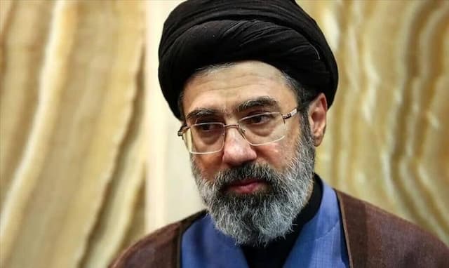 Profil Pemimpin Tertinggi Baru Iran Motjaba Khamenei, Begini Sepak Terjangnya! Profil Pemimpin Tertinggi Baru Iran Motjaba Khamenei, Begini Sepak Terjangnya!