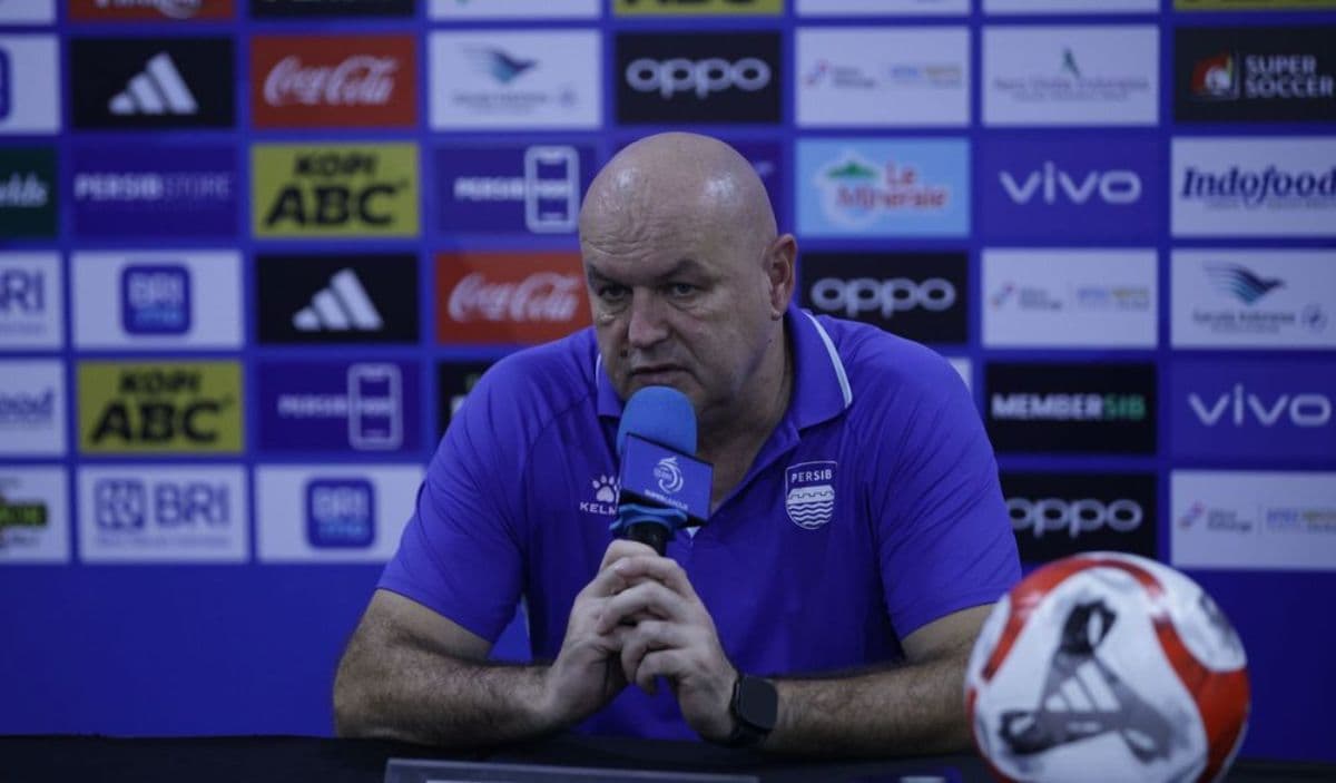 Bojan Hodak Ungkap Kunci Sukses Persib Bandung Lumat Persik Kediri 3-0 Bojan Hodak Ungkap Kunci Sukses Persib Bandung Lumat Persik Kediri 3-0