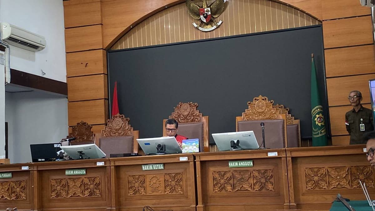 Tok, PN Jaksel Tolak Gugatan Praperadilan Gus Yaqut Tok, PN Jaksel Tolak Gugatan Praperadilan Gus Yaqut