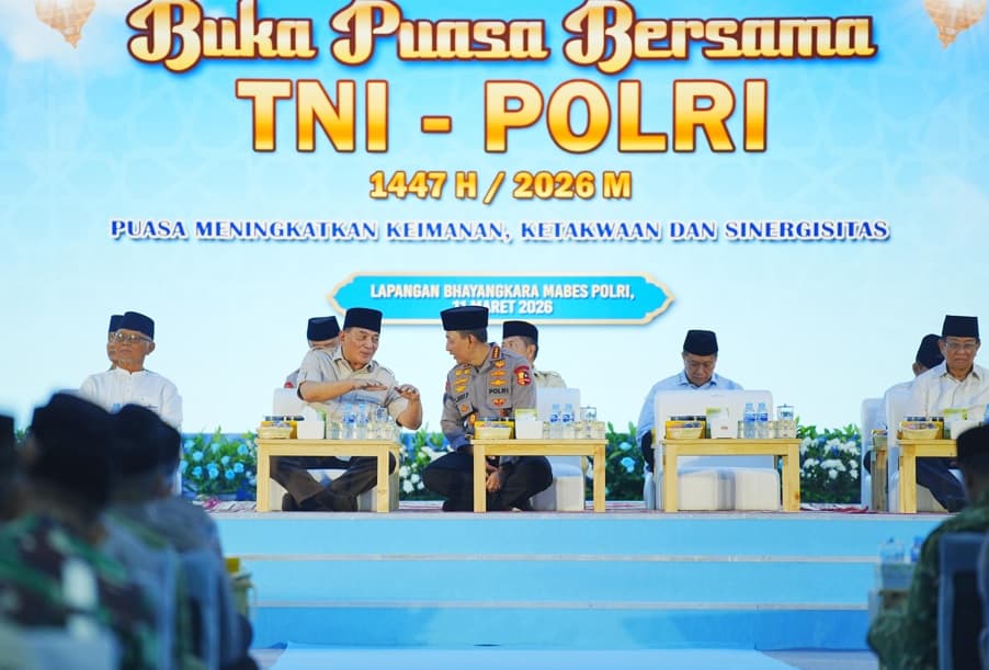 Buka Puasa Bersama TNI, Kapolri: Sukseskan Program Presiden Prabowo Buka Puasa Bersama TNI, Kapolri: Sukseskan Program Presiden Prabowo