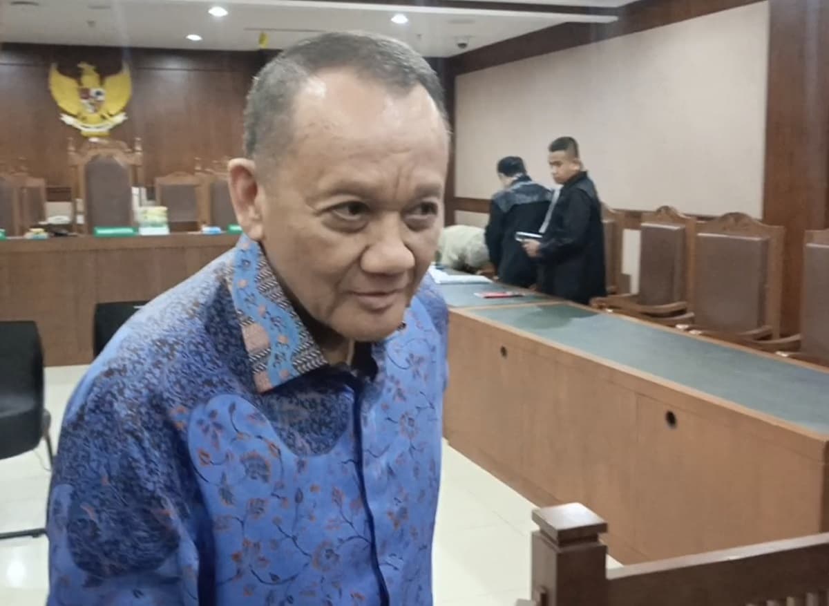Eks Sekretaris MA Nurhadi Dituntut 7 Tahun Penjara Terkait Kasus Gratifikasi dan Pencucian Uang Eks Sekretaris MA Nurhadi Dituntut 7 Tahun Penjara Terkait Kasus Gratifikasi dan Pencucian Uang