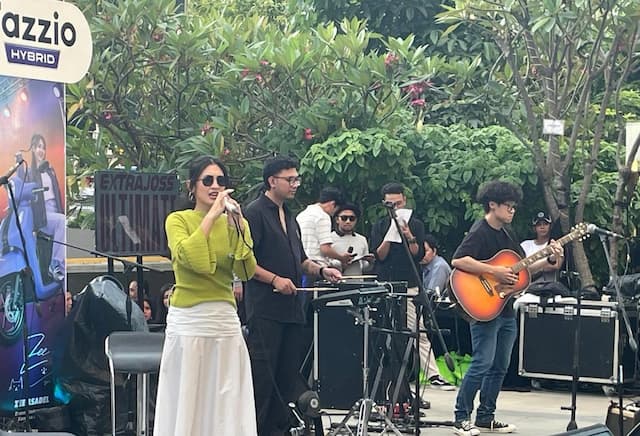 Canti Tachril Hadirkan Nuansa Jazz Syahdu di Panggung Music Zone Ramadan Coustic Canti Tachril Hadirkan Nuansa Jazz Syahdu di Panggung Music Zone Ramadan Coustic