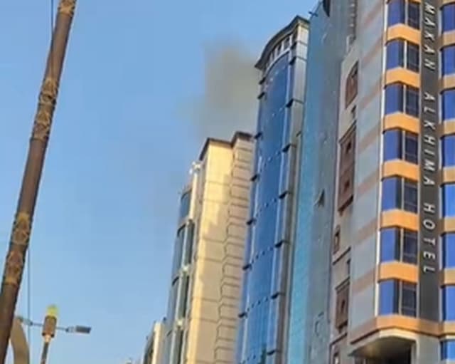 Hotelnya Kebakaran, Sejumlah Jamaah Umrah Indonesia di Saudi Terkatung-katung Hotelnya Kebakaran, Sejumlah Jamaah Umrah Indonesia di Saudi Terkatung-katung