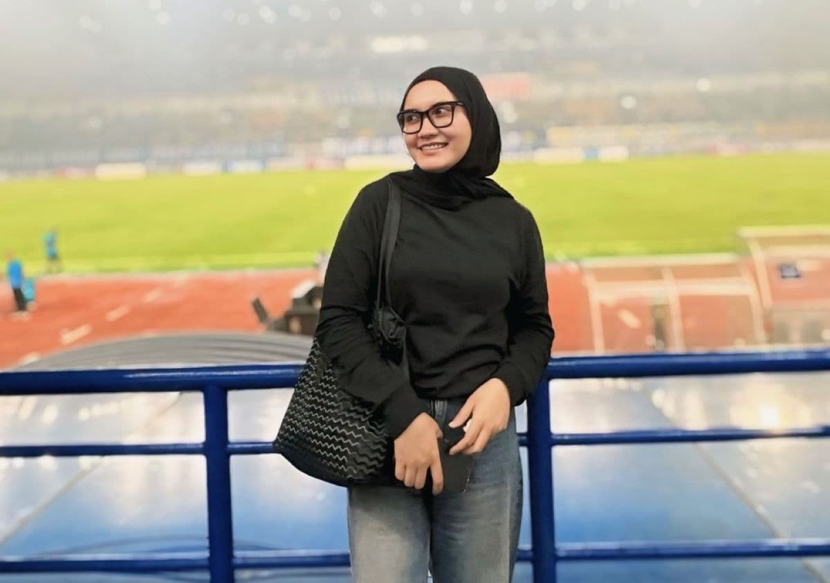 Bobotoh Cantik Rahma Riyan Prediksi Persib Bandung Menang 2-1 di Kandang Borneo FC Bobotoh Cantik Rahma Riyan Prediksi Persib Bandung Menang 2-1 di Kandang Borneo FC