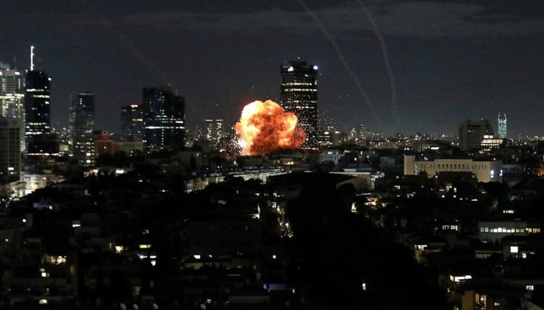 Israel Bak Neraka Usai Kembali Dihujani Rudal Balistik Iran Israel Bak Neraka Usai Kembali Dihujani Rudal Balistik Iran