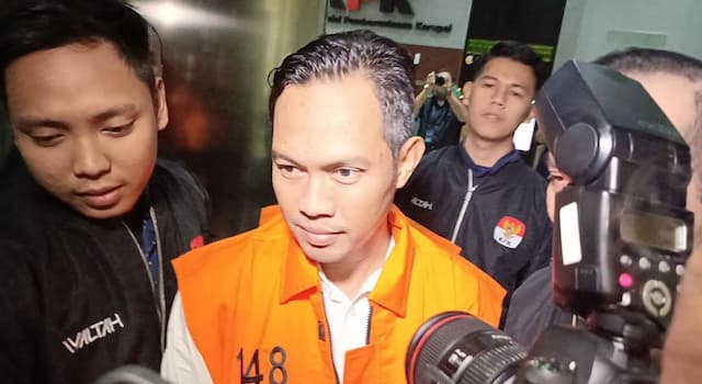 Kongkalikong Bupati dan Sekda Cilacap Kumpulkan 'Setoran' THR hingga Rp610 Juta Kongkalikong Bupati dan Sekda Cilacap Kumpulkan 'Setoran' THR hingga Rp610 Juta