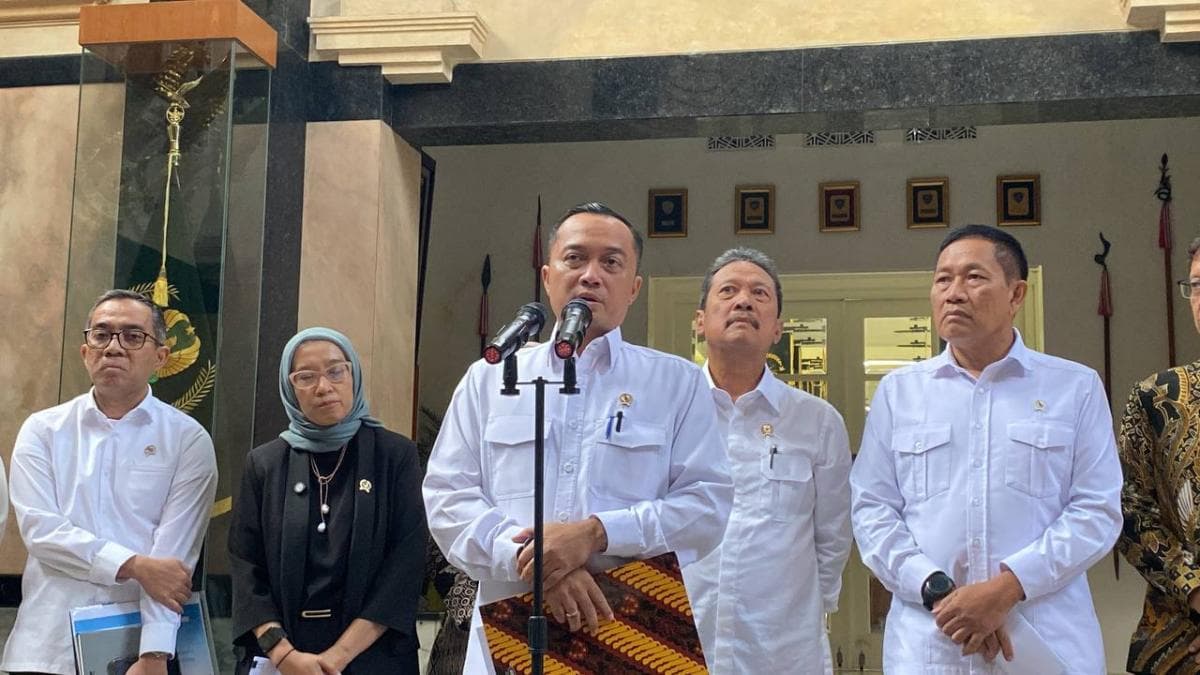 Pelabuhan Ketapang–Gilimanuk Lumpuh, Mensesneg: Kami Mohon Maaf Pelabuhan Ketapang–Gilimanuk Lumpuh, Mensesneg: Kami Mohon Maaf