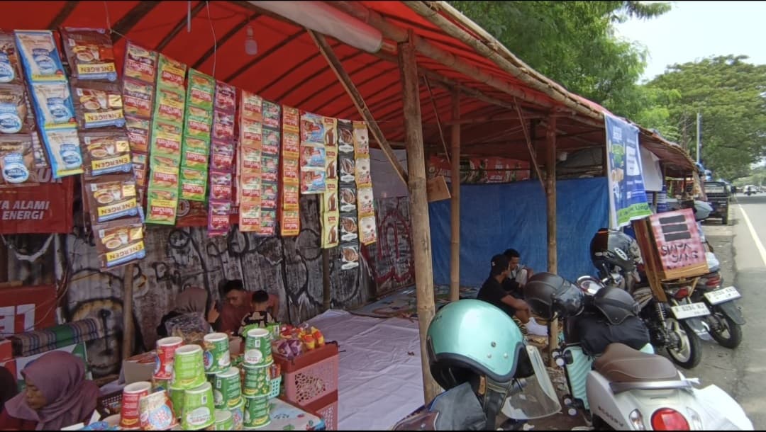 H-3 Lebaran, Pedagang Pasar Kaget di Cirebon Kebanjiran Pembeli H-3 Lebaran, Pedagang Pasar Kaget di Cirebon Kebanjiran Pembeli