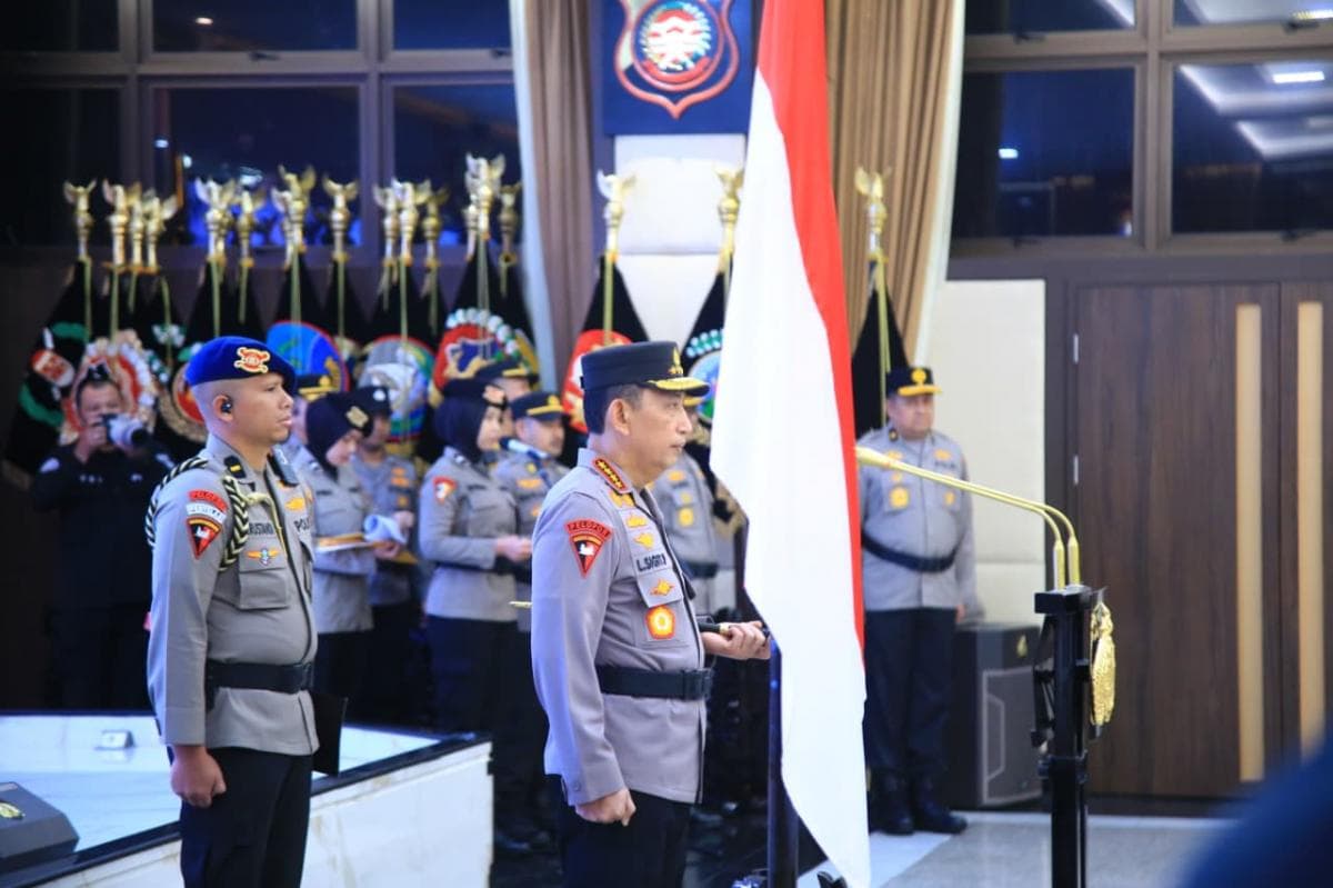 Jelang Lebaran, Puluhan Perwira Polri Naik Pangkat Jenderal Jelang Lebaran, Puluhan Perwira Polri Naik Pangkat Jenderal