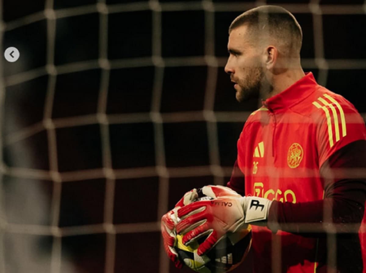 Pelatih Ajax Amsterdam Oscar Garcia Diminta Maksimalkan Kualitas Kiper Timnas Indonesia Maarten Paes! Pelatih Ajax Amsterdam Oscar Garcia Diminta Maksimalkan Kualitas Kiper Timnas Indonesia Maarten Paes!