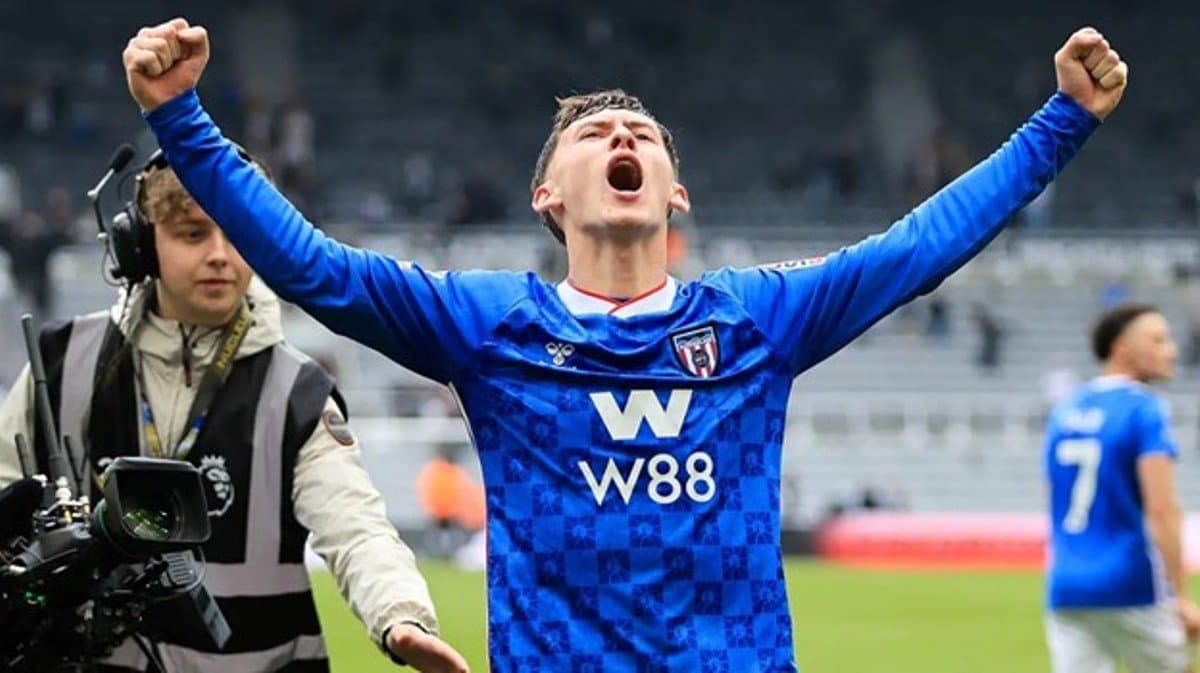 Arti Kemenangan Tyne-Wear Derby bagi Sunderland saat Permalukan Newcastle United di St. James Park Arti Kemenangan Tyne-Wear Derby bagi Sunderland saat Permalukan Newcastle United di St. James Park